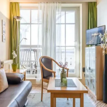 Komfortable Fuer Bis Zu 4 Personen Auf Ruegen Apartment