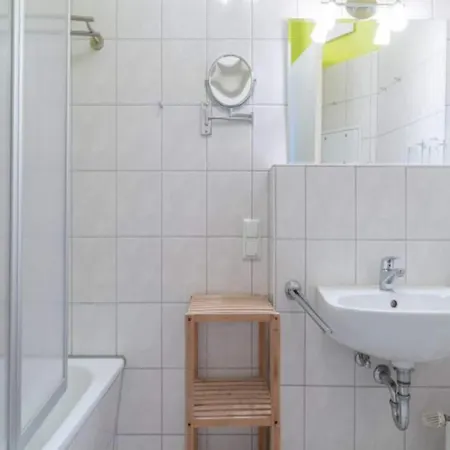 Komfortable Fuer Bis Zu 4 Personen Auf Ruegen 公寓